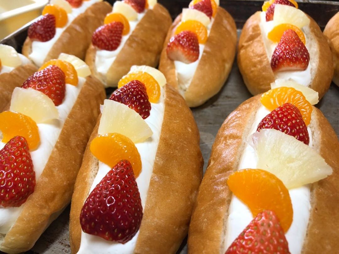 季節限定のフルーツサンド「オパンのフルーツサンド」たくさんご用意しています（2020.01.15）