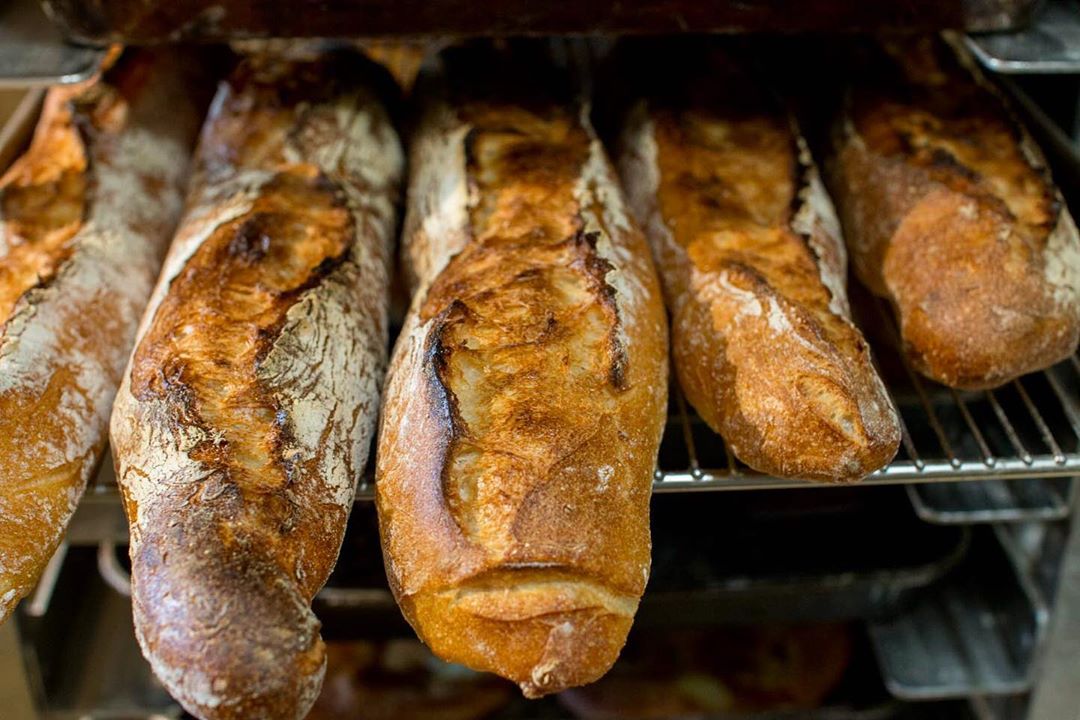 月曜日・火曜日は定休日となります（2020.02.11）