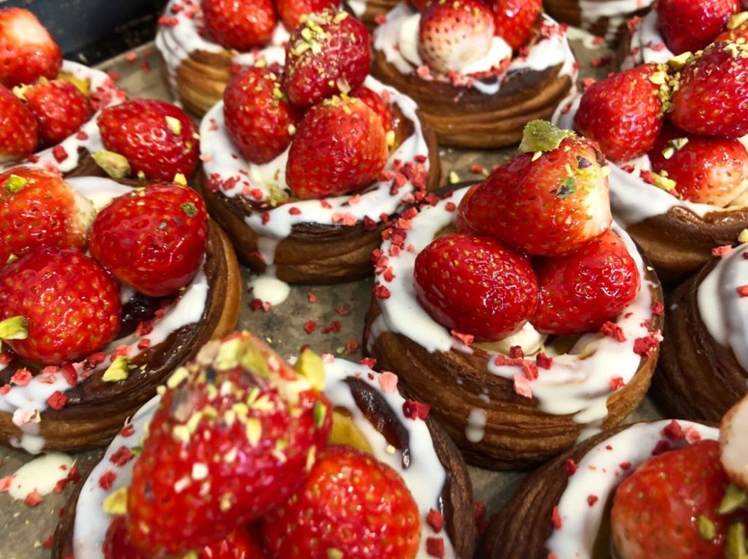 本日も季節限定のデニッシュ「いちごのデニッシュ」を12時前後にご用意いたします（2020.03.08）