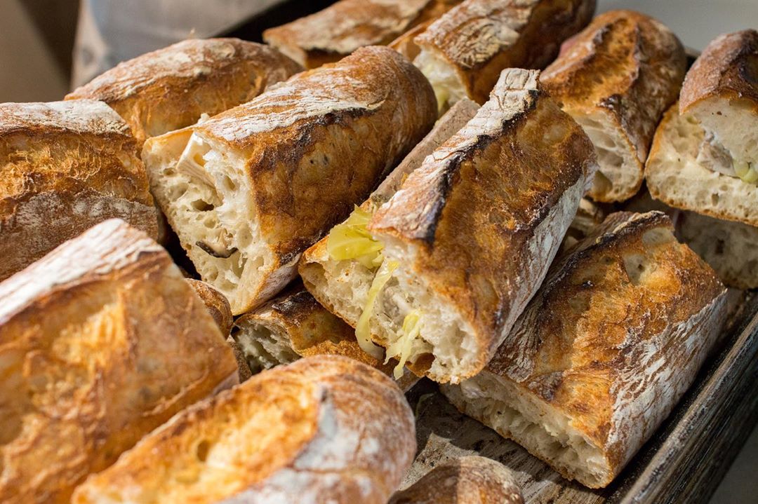 パテ・ド・カンパーニュのバゲットサンド他、たくさんのバゲットサンドをご用意しております（2020.07.29）