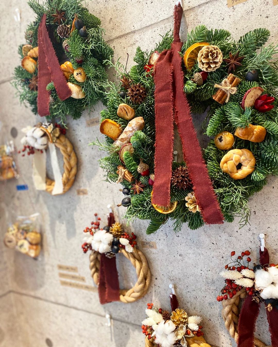 ご好評いただいています「OPAN×addict flower」コラボパンリースの第2弾を準備中です（2020.11.05）