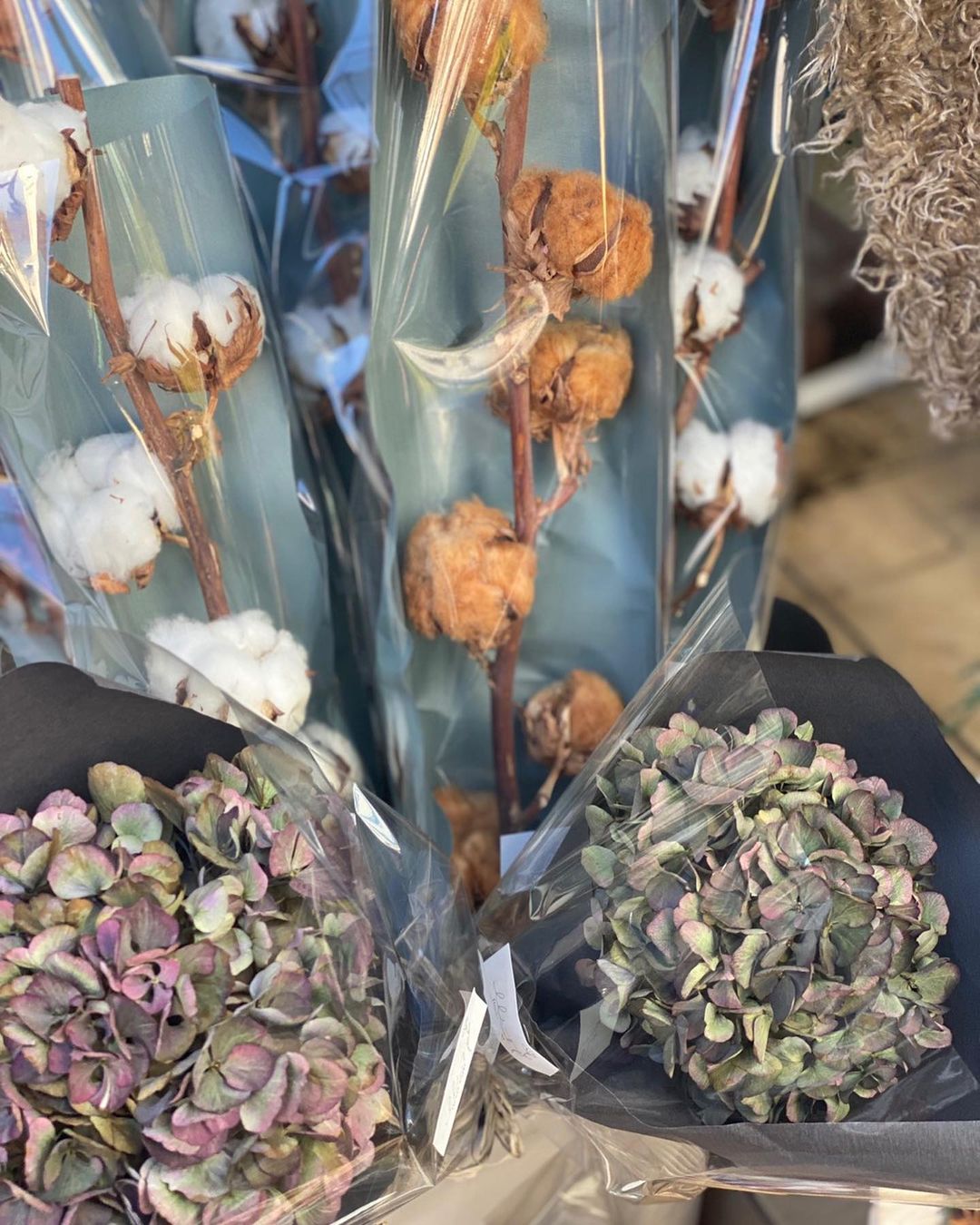 本日はaddict flowerさんによる「オパン1日花屋 2days」オープンしています（2020.11.28）