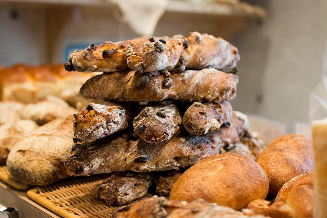 月曜日・火曜日は定休日となります（2021.02.08）