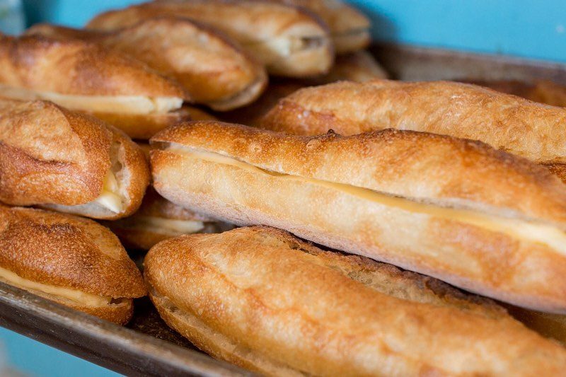 オパンドッグ、ミルクフランスたくさん焼き上げていっております（2021.02.20）