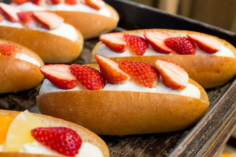 オパンドッグ、ミルクフランスたくさん焼き上げていっております（2021.02.20）