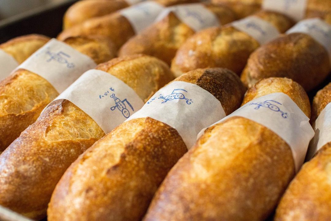 オパンドッグ、ミルクフランスたくさん焼き上げていっております（2021.05.07）