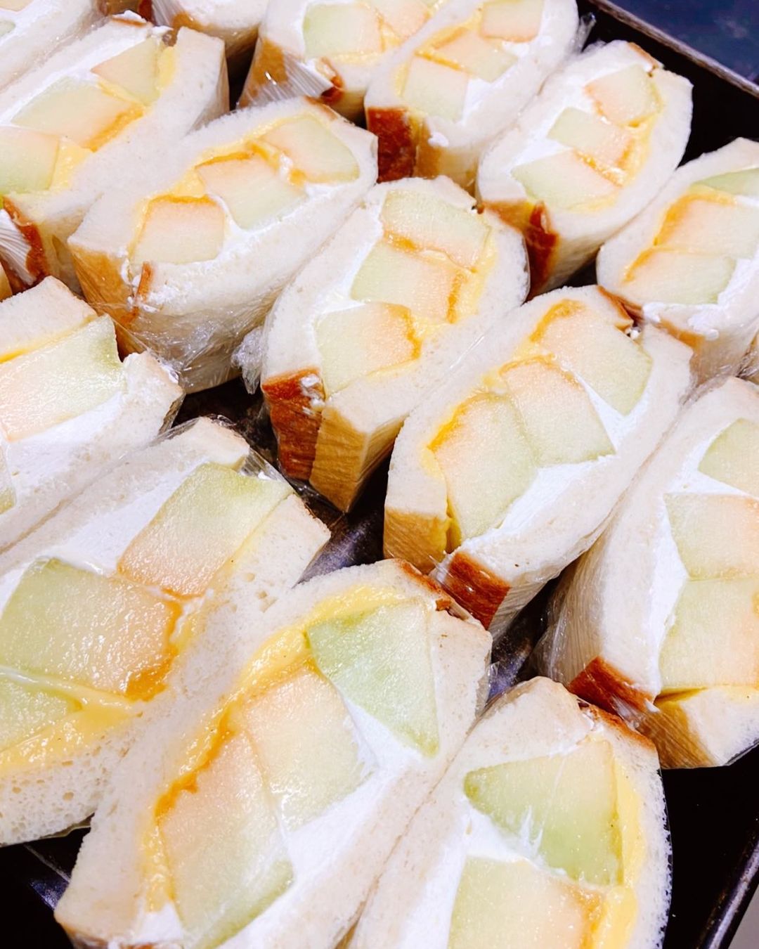 本日のフルーツサンドは「メロンのサンド」をご用意します(2021.09.03)