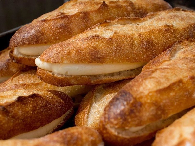 好評いただいてます「ラ・フランスのデニッシュ」12時前後のご用意となります（2021.11.21）