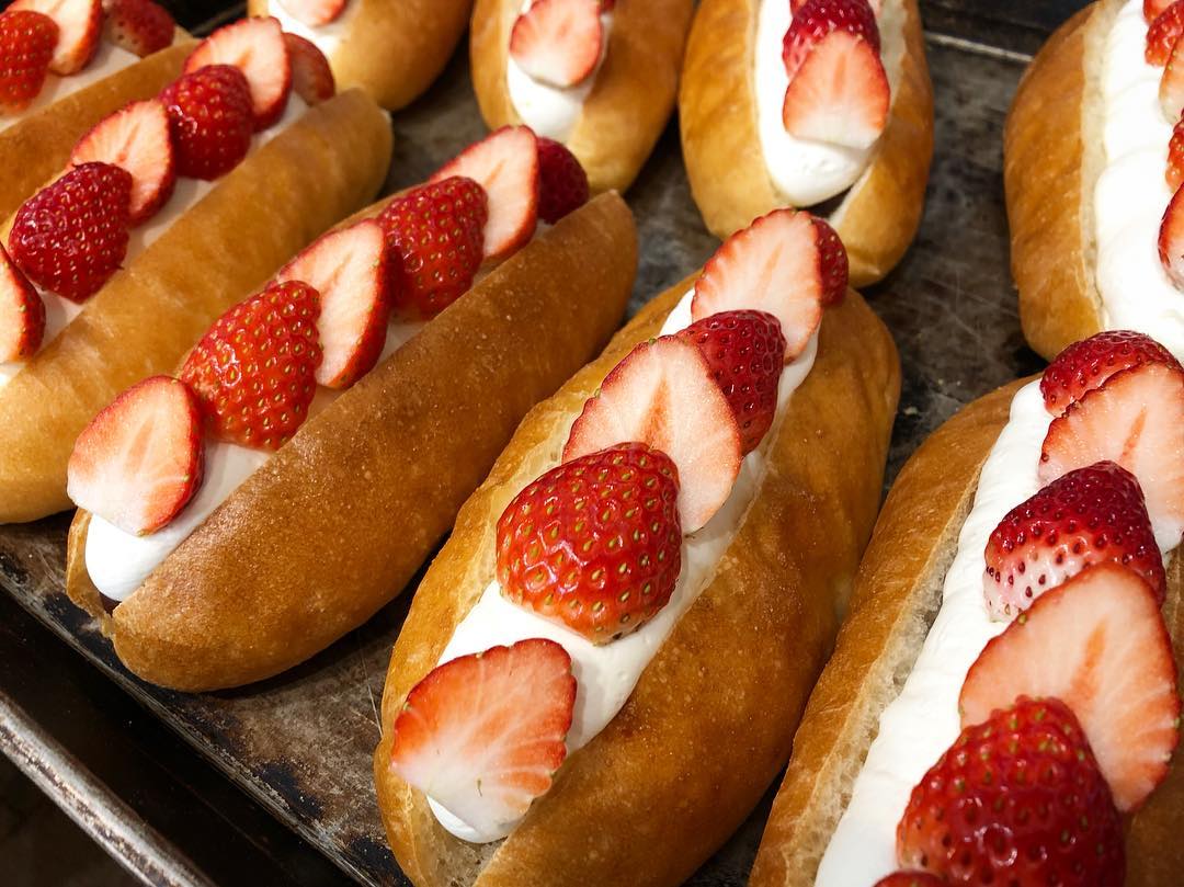 先週からクリームサンド豊富にご用意しています（2022.01.12）