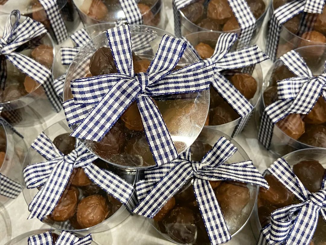 バレンタイン限定商品の「バレンタインクッキー缶」「2種類のトリュフ」「メレンゲショコラ」好評いただいています（2022.02.04）