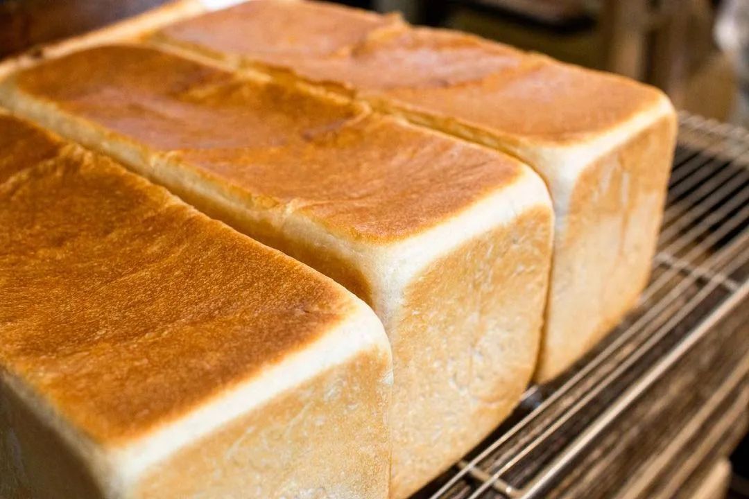 月曜日・火曜日は定休日となります（2022.10.24）