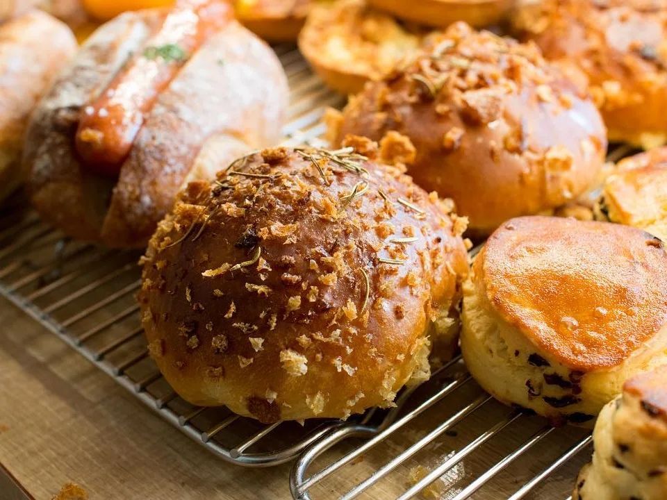 水曜日・金曜日限定の自家製酵母カンパーニュ、16時ころの焼き上がりとなります（2023.03.10）