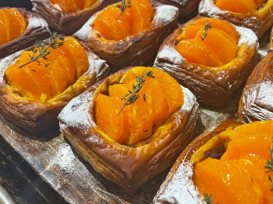 季節のデニッシュ「せとかのデニッシュ」をたくさんご用意しています（2023.04.08）