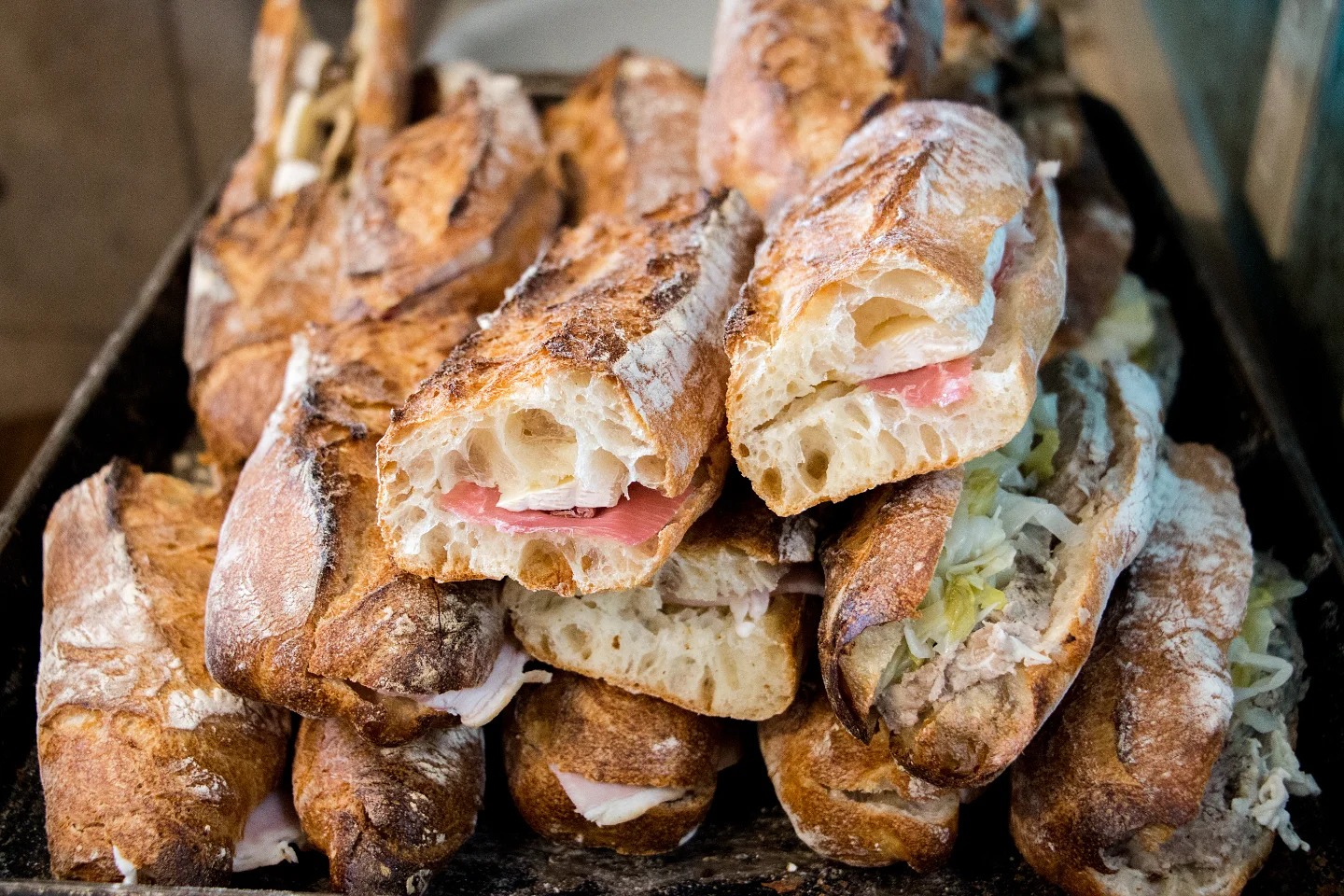 バゲットサンド、他サンドイッチ各種豊富にご用意しています（2025.06.27）