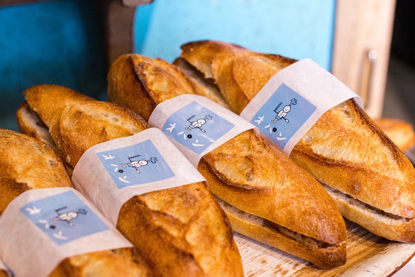 人気のミルクフランス以外にも、あんフランス、コーヒーフランス、ガーリックフランス、明太フランスと種類豊富にご用意しています（2025.09.17）