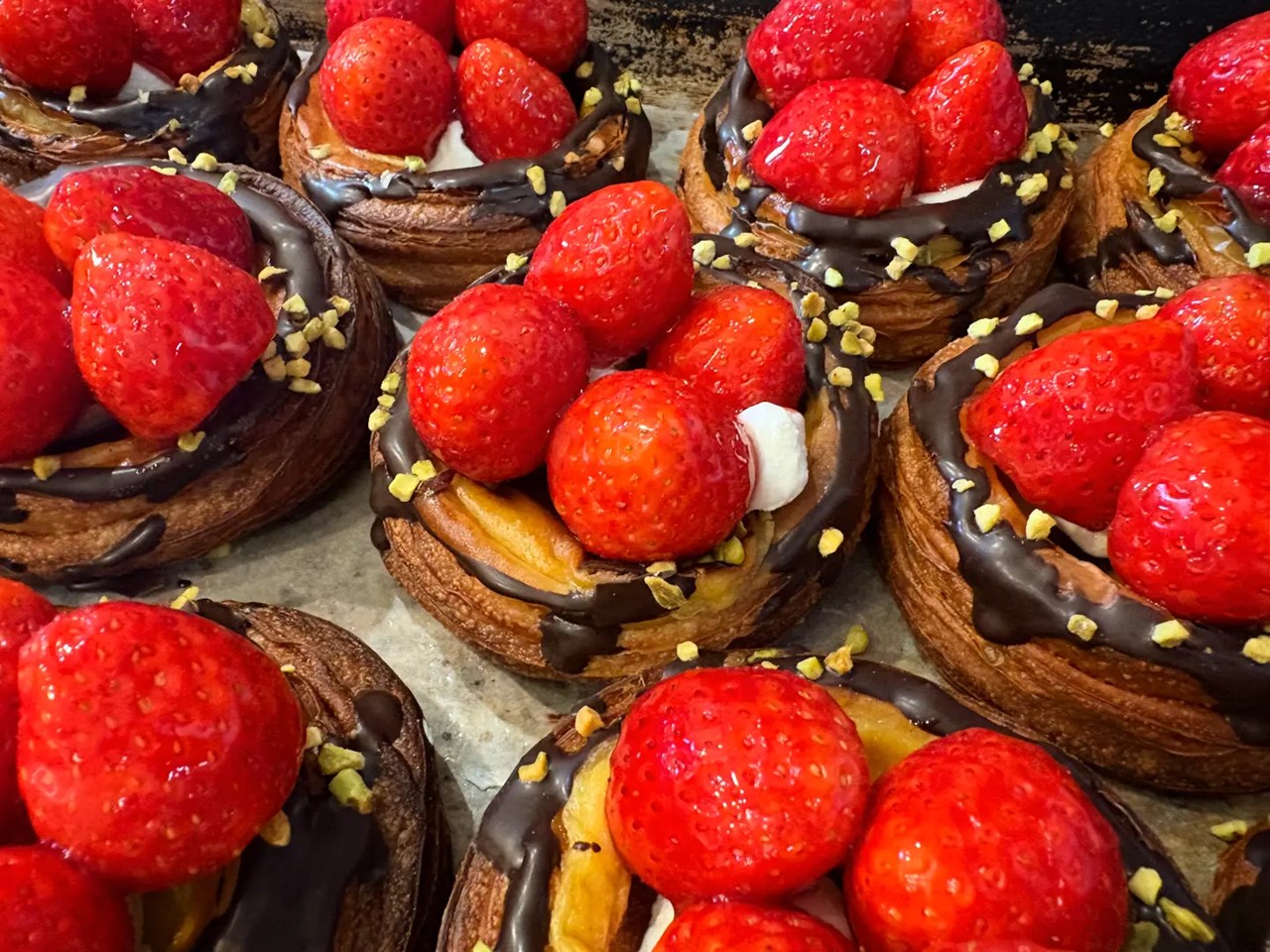 新しい季節限定デニッシュ「いちごのデニッシュ」本日よりスタートです（2025.12.17）