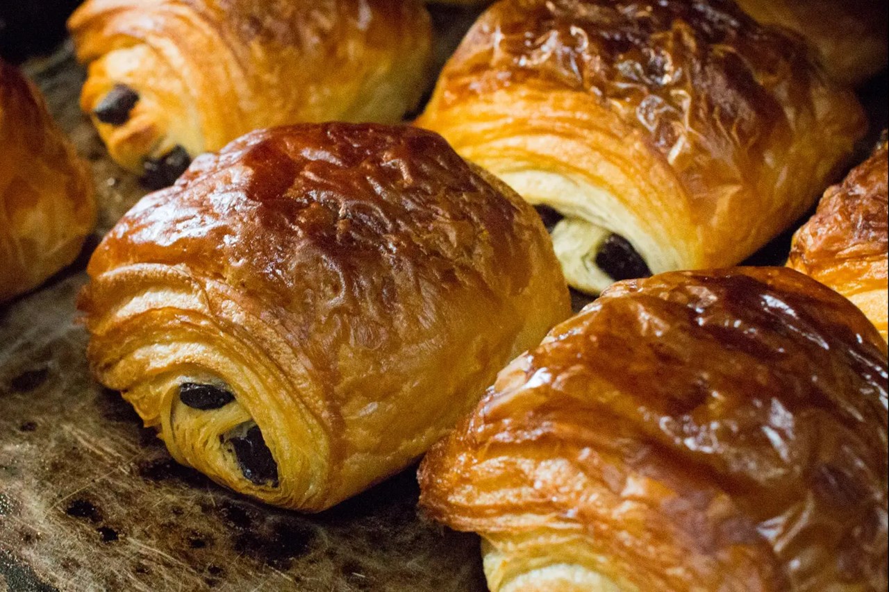 パン・オ・ショコラ、クロワッサンが焼き上がっています(2026.02.07)